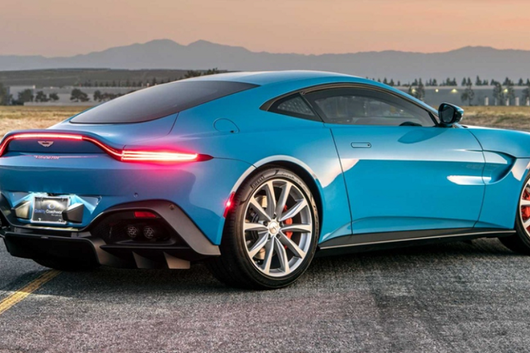 Tuy nhiên, sau khi được trang bị thêm loạt "đồ chơi" kể trên thì chắc chắn khả năng hiệu suất của xe sẽ kém đi một chút so với nguyên bản.