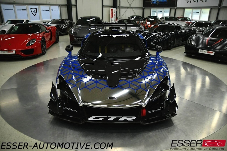 Tuy nhiên, Senna GTR là một siêu xe dành cho đường đua, vậy nên, siêu phẩm này sẽ không thể lăn bánh hợp pháp trên đường phố. Do đó, giới mê xe trong nước có rất ít cơ hội được chiêm ngưỡng tận mắt Senna GTR.