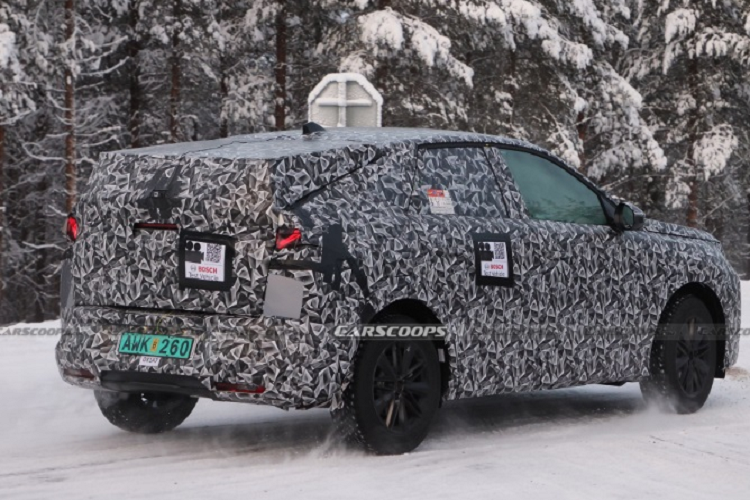 Hiện tại, hãng xe nước Pháp vẫn giữ kín các thông số cũng như hệ truyền động của chiếc SUV này. Tuy nhiên, xe dự kiến sẽ sử dụng phiên bản nâng cấp của nền tảng EMP2. Rất có thể Peugeot 3008 mới sẽ được cung cấp với các phiên bản mild-hybrid, plug-in hybrid và hoàn toàn bằng điện. Riêng phiên bản thuần diện sẽ được gọi là E-3008 như với chiến lược đặt tên mới của Peugeot.