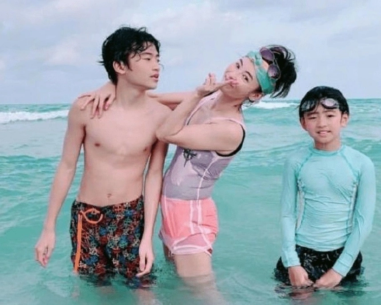 Cuoc song lam me don than cua Truong Ba Chi-Hinh-2