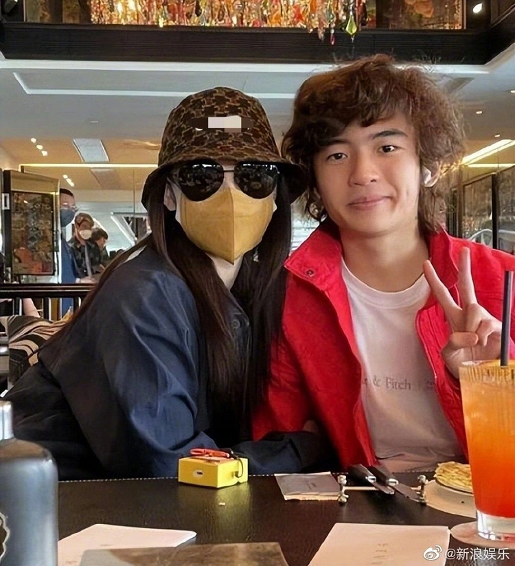 Cuộc sống làm mẹ đơn thân của Trương Bá Chi Cuoc song lam me don than cua Truong Ba Chi