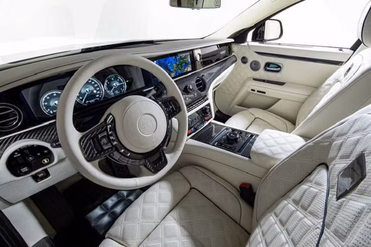 Khách hàng cũng có thể lựa chọn một trong số bốn tùy chọn mâm xe khác nhau với kích thước dao động từ 21 inch đến 22 inch. Brabus cũng hứa hẹn sẽ cải thiện khả năng xử lý cũng như hệ thống thông gió và làm mát phanh được tối ưu hóa nhằm giúp xe có thể vận hành một các hiệu quả hơn.