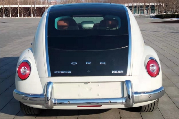 Dự kiến, ORA Punk Cat sẽ được bán ra tại thị trường Trung Quốc sau vài tháng nữa, và trong tương lai phiên bản xe điện cỡ lớn của Volkswagen Beetle có thể sẽ được giới thiệu cả ở châu Âu.