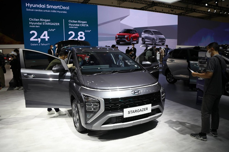 Triển lãm Ô tô Quốc tế Gaikindo Indonesia (GIIAS) 2022 đã diễn ra tại đất nước vạn đảo của Đông Nam Á từ ngày 11-21/8 vừa qua. Không chỉ là nơi trưng bày và giới thiệu xe mới, triển lãm này còn trở thành cơ hội tăng doanh số cho các hãng ôtô. trong đó hãng xe Hyundai và Hyundai Stargazer 2022 mới cũng không phải là ngoại lệ.