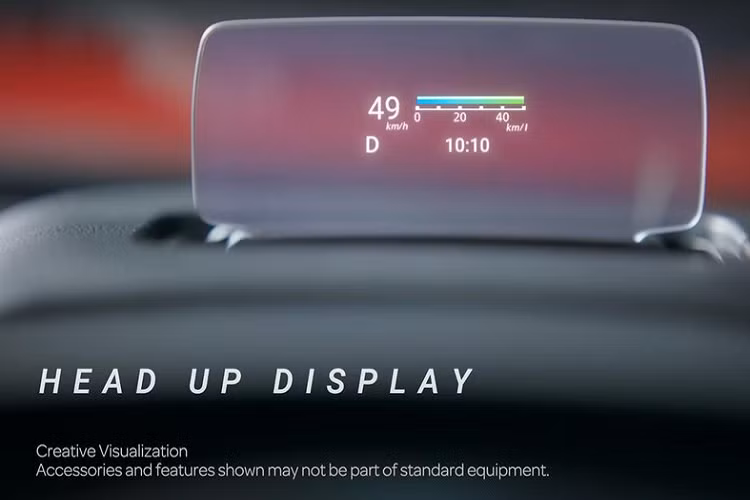 Đặc biệt, đây còn là mẫu xe đầu tiên của liên doanh Maruti Suzuki có cửa sổ trời. Tại thị trường Ấn Độ, cửa sổ trời bị coi là không cần thiết và khó bảo quản nhưng ngày càng có nhiều khách hàng thích trang bị này hơn. Trên Suzuki Brezza 2022, cửa sổ trời sẽ là loại 1 mảnh chỉnh điện thay vì toàn cảnh Panorama để xe không bị đội giá quá nhiều.