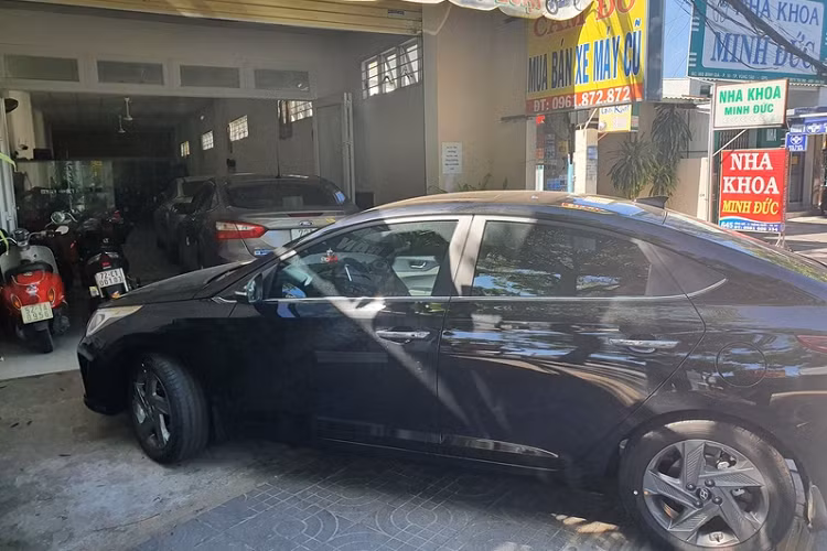 Trong hội "chơi biển", nhiều người cho biết giá của chiếc Hyundai Accent đeo biển "567.89" ở Bà Rịa – Vũng Tàu đã được đẩy lên tới 2 tỷ đồng, không rõ hiện xe đã được bán lại cho người khác chưa.