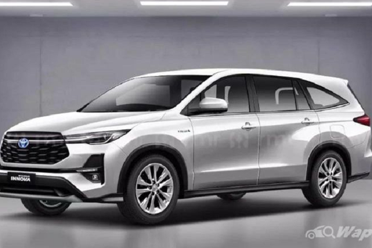 Trong đó, bản G tiêu chuẩn sẽ đèn pha LED, vành 16 inch, màn hình cảm ứng trung tâm 9 inch và có tính năng tạm ngắt động cơ để tiết kiệm nhiên liệu. Tiếp đến là bản V với vành hợp kim 17 inch, màn hình cảm ứng trung tâm 10 inch và cửa sổ trời toàn cảnh Panorama. Cao cấp nhất là bản Q với nhiều chi tiết ngoại thất khác biệt so với 2 bản G và V như vành hợp kim 18 inch. 