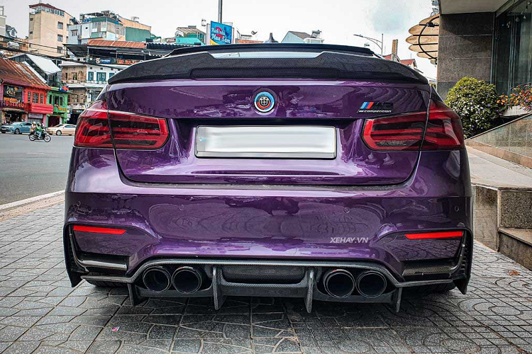 BMW M3 được trang bị loại động cơ mới có thể sản sinh công suất tối đa 425 mã lực trong khoảng 5.500 vòng/phút đến 7.300 vòng/phút, mô-men xoắn cực đại đạt 550 Nm trong dải vòng tua 1.850 đến 5.500 vòng/phút.