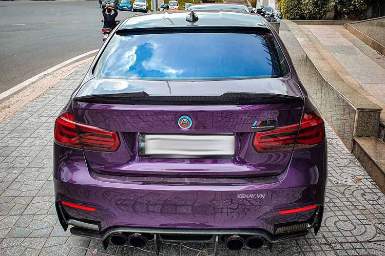 M3 có thể tăng tốc 0-100 km/h trong 4,1 giây khi động cơ được kết hợp với hộp số sàn 6 cấp và 3,9 giây nếu kết hợp với hộp số tự động DCT. Tốc độ tối đa của xe là 249 km/h, tuy nhiên với gói M Driver tùy chọn xe có thể để tăng tốc độ tối đa lên đến 280 km/h.