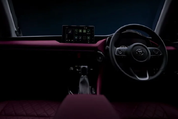 Cụm đèn hậu full-LED thiết kế mới góc cạnh. Nhìn chung, thiết kế của Vios 2023 hứa hẹn sẽ không thua kém gì so với Honda City và Nissan Almera thế hệ mới.