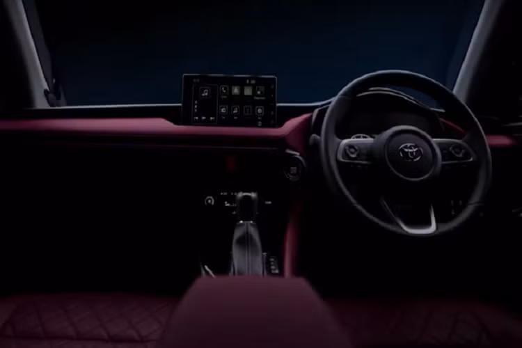 Cụm đèn hậu full-LED thiết kế mới góc cạnh. Nhìn chung, thiết kế của Vios 2023 hứa hẹn sẽ không thua kém gì so với Honda City và Nissan Almera thế hệ mới.