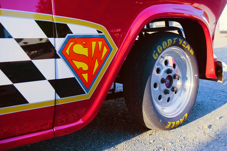 Sinh ra trong một gia đình yêu tốc độ, bản thân Proffitt II cũng có niềm yêu thích đặc biệt với động cơ phản lực khi từng phục vụ trong Lực lượng Không quân Mỹ, nơi anh ta đảm nhiệm vai trò thợ kỹ thuật cho máy bay chiến đấu F-15 và máy bay ném bom B-2.