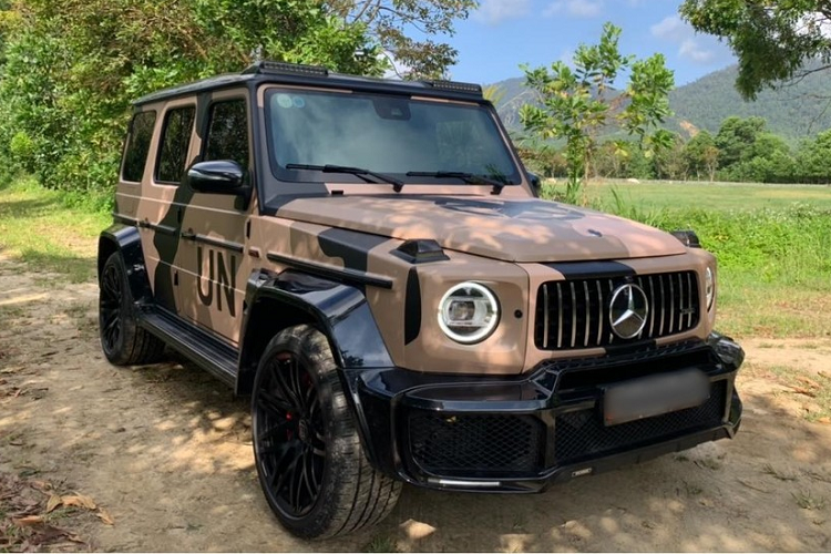 Sức mạnh của xe đến từ khối động cơ xăng V8, tăng áp kép, dung tích 4.0 lít, sản sinh công suất tối đa 577 mã lực tại vòng tua máy 6.000 vòng/phút và mô-men xoắn cực đại 850 Nm tại dải tua máy 2.500 - 3.500 vòng/phút. Nội công này được truyền tới cả 4 bánh thông qua hộp số tự động AMG Speedshift Plus 9 cấp