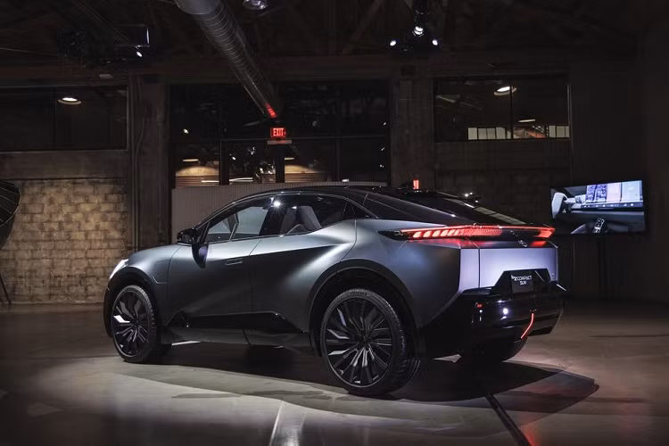 Tuy là xe concept nhưng Toyota bZ Compact SUV sở hữu thiết kế ngoại thất như đã sẵn sàng lên dây chuyền sản xuất thương mại.