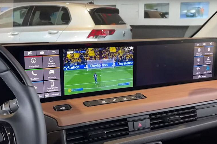 Đồng thời, vị đại diện liên doanh Sony - Honda cũng thừa nhận sẽ phải mất một khoảng thời gian đáng kể và nhiều sự đầu tư hơn nữa để khiến cho những chiếc xe điện sắp tới của Honda có thể tự lái hoàn toàn. Honda đang rất tích cực đầu tư vào phát triển công nghệ sản xuất xe điện. Mới đây, hãng đã đầu tư 4,4 tỷ USD xây nhà máy pin liên doanh với LG Energy Solution tại Mỹ.