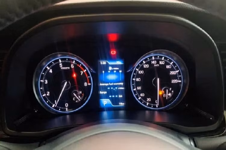 Trong thử nghiệm của Cục Đăng kiểm Việt Nam, Suzuki Ertiga Hybrid đạt mức tiêu thụ nhiên liệu trong chu trình kết hợp với 2 phiên bản MT và AT lần lượt là 5,38 và 5,69 (L/100km). Mức tiêu thụ nhiên liệu này đã cải thiện rõ rệt so với phiên bản tiền nhiệm.