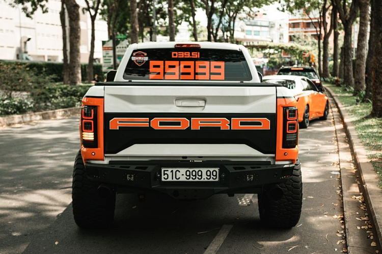 Để chuẩn bị cho sự kiện ra mắt lần này, anh Châu và các thành viên đã dành rất nhiều thời gian để quy tụ đủ bộ xe ôtô biển ngũ quý từ 1 đến 9 trên cả nước. “Khi chia sẻ ý tưởng này đến các anh em cũng như là chủ xe, tôi đã nhận được nhiều sự ủng hộ của mọi người khi mà trước giờ chưa có một sân chơi dành cho hội vừa mê xe và mê số” – anh Châu chia sẻ.