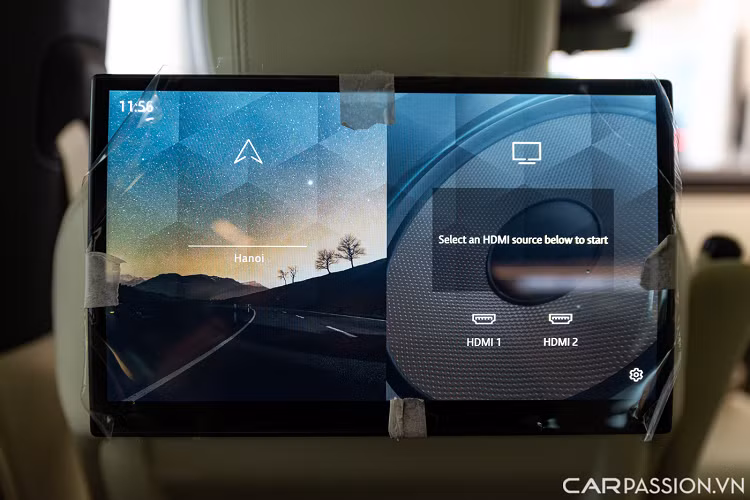 Màn hình điều khiển cảm ứng ở hàng ghế sau kích thước 8-inch được gắn ở tựa tay trung tâm giúp người dùng điều khiển dễ dàng và trực quan để có được vị trí ngồi hoàn hảo, nâng cao trải nghiệm sang trọng cho hàng ghế sau.