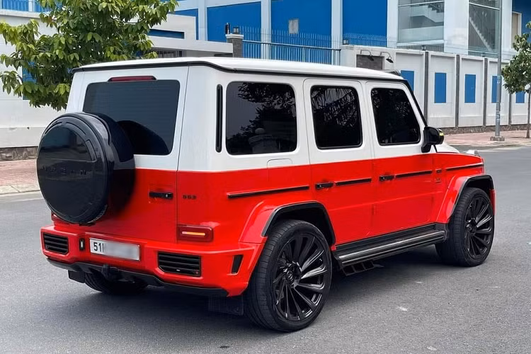 Nội công này được truyền tới cả 4 bánh thông qua hộp số tự động AMG Speedshift Plus 9 cấp, nhờ đó, dòng xe được mệnh danh là "ông vua địa hình" có thể tăng tốc từ vị trí xuất phát lên 100 km/h chỉ trong thời gian 4,5 giây, tốc độ tối đa của xe đạt được là 220 km/h