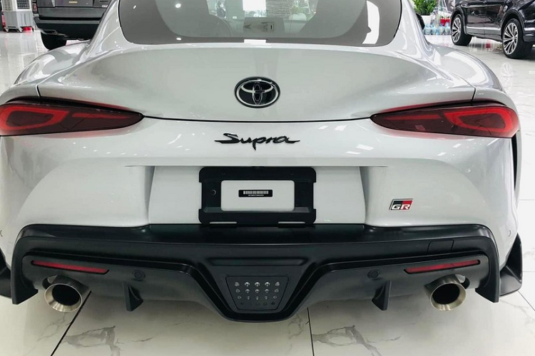 Nếu đến những cái tên trong làng xe thể thao tốc độ phải kể đến Toyota Supra, mẫu xe huyền thoại truyền cảm hứng cho không ít nài xe mới vào nghề. Toyota GR Supra thế hệ mới nhận được một diện mạo hoàn toàn mới mẻ, phù hợp với xu hướng chơi xe thể thao bây giờ.