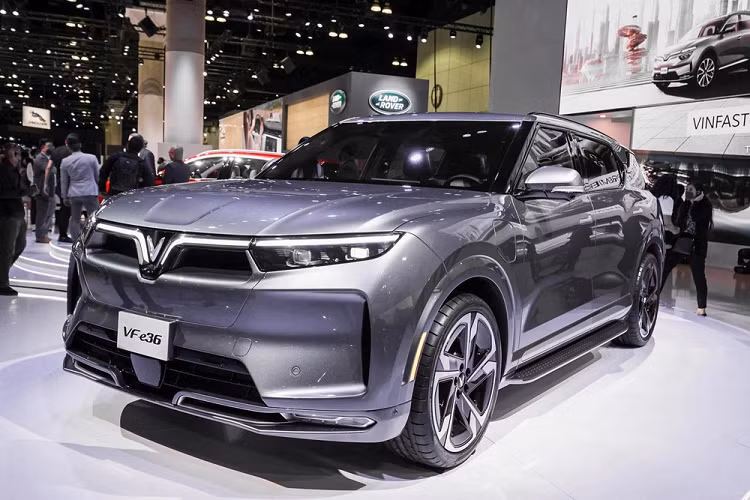 Phi truoc ba oto dien chay pin la 0% trong 3 nam tu 1/3/2022