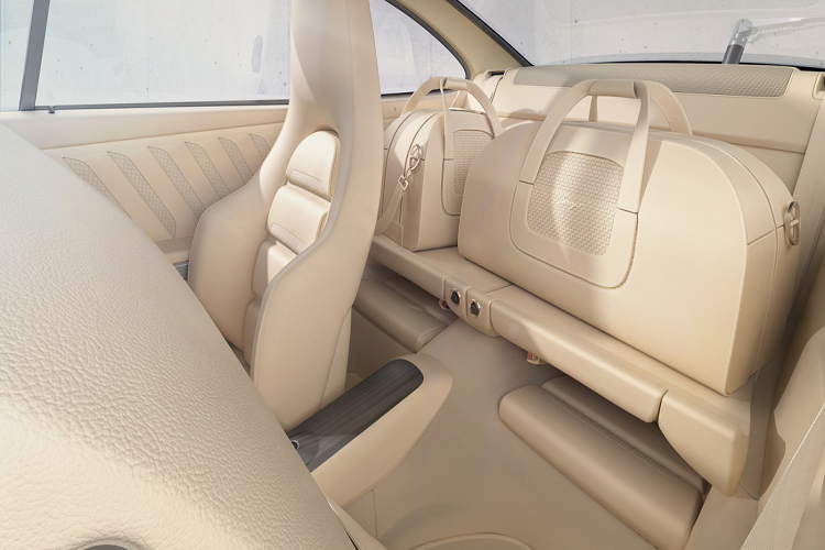 Singer hiện vẫn chưa công bố bảng giá của xe vì mỗi chiếc xe sẽ có mức giá khác nhau dựa trên những tùy chọn mà người mua yêu cầu cá nhân hóa.