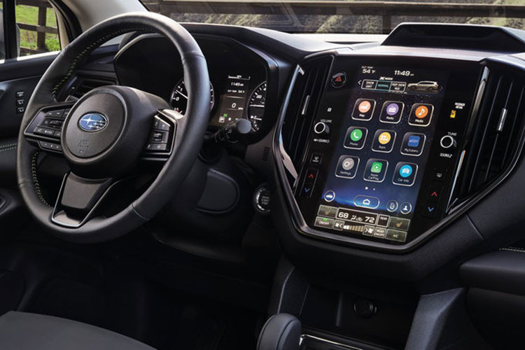 Phiên bản tiêu chuẩn của mẫu xe SUV Subaru Ascent 2023 sẽ trang bị la-zăng hợp kim 18 inch, khóa cửa từ xa và hệ thống an toàn chủ động EyeSight, đi kèm điều khiển hành trình chủ động Adaptive Cruise Control và hỗ trợ giữ làn đường.