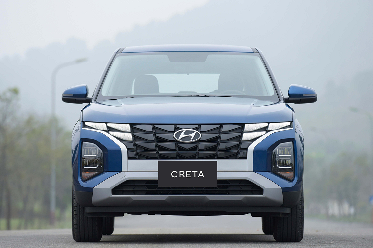 Hyundai Creta 2022 tại Việt Nam trang bị động cơ xăng hút khí tự nhiên, cỗ máy Smartstream 1.5L mới, công suất 115 mã lực, mô-men xoắn cực đại 144 Nm. Xe dẫn động cầu trước thông qua hộp số iVT (hộp số vô cấp biến thiên thông minh) do Hyundai phát triển