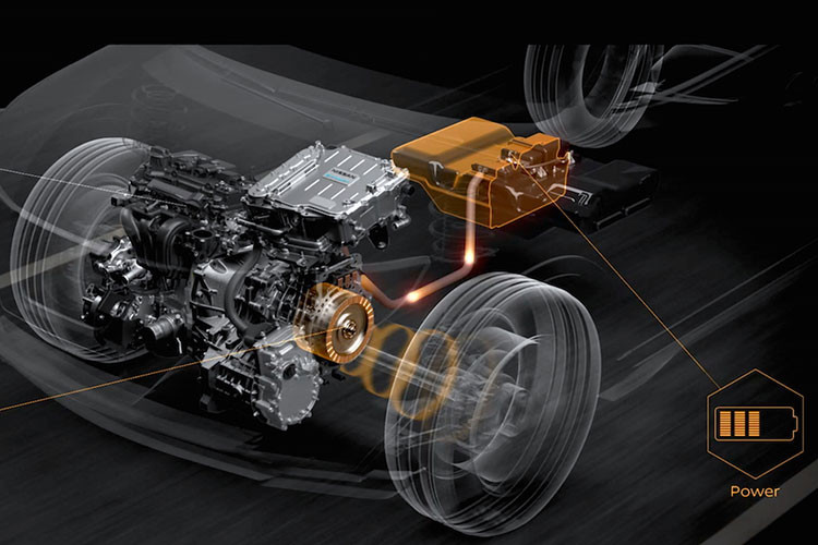 Tại thị trường Trung Quốc, Nissan Sylphy 2023 tiếp tục được chia thành 2 phiên bản là máy xăng thông thường và hybrid (e-Power). Để người tiêu dùng dễ phân biệt, hãng Nissan đã áp dụng một số chi tiết thiết kế khác biệt cho 2 phiên bản này.