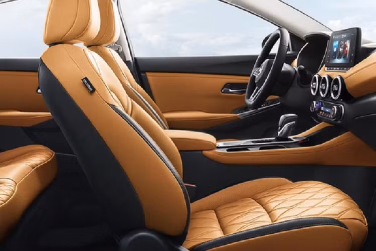 Theo trang web của Bộ Công nghiệp và Công nghệ Thông tin Trung Quốc, Nissan Sylphy 2023 sở hữu kích thước bao gồm chiều dài 4.652 mm, chiều rộng 1.815 mm, chiều cao 1.450 mm và chiều dài cơ sở 2.712 mm. So với phiên bản cũ, chỉ có chiều dài là tăng nhẹ.