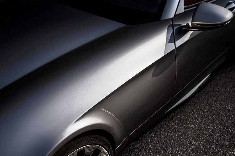 Đội ngũ kỹ sư tại Weismann đã hình thành mẫu xe điện kiểu dáng cổ điển với 5 cấp độ phanh phục hồi có thể lựa chọn. CEO Roheen Berry rất tự hào về sản phẩm mới và tuyên bố rằng nó sẽ là "chiếc xe thể thao chạy điện thú vị nhất thế giới."