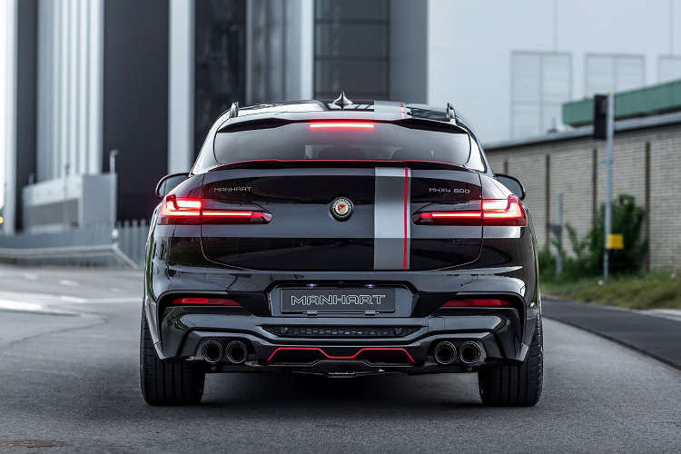 Với trang bị này, mẫu xe MHX4 siêu hầm hố của Manhart đã có khả năng sản sinh công suất 635 mã lực và mô-men xoắn 785 Nm, đạt được thông qua việc trang bị bộ MHtronik và remap lại ECU, trang bị hệ thống xả bằng thép không gỉ, hệ thống xả không có bộ chuyển đổi xúc tác hoặc ống xả thể thao với các trang bị cấp khác.