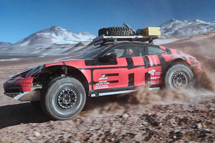 Mặc dù nói rằng thử nghiệm đã thành công, Porsche không cho biết dự án đang xây dựng hướng tới điều gì. Tuy nhiên, đáng chú ý là Porsche Motorsport dường như không có ý định thương mại hóa mẫu xe thể thao vượt địa hình bền bỉ này.