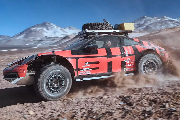 Mặc dù nói rằng thử nghiệm đã thành công, Porsche không cho biết dự án đang xây dựng hướng tới điều gì. Tuy nhiên, đáng chú ý là Porsche Motorsport dường như không có ý định thương mại hóa mẫu xe thể thao vượt địa hình bền bỉ này.