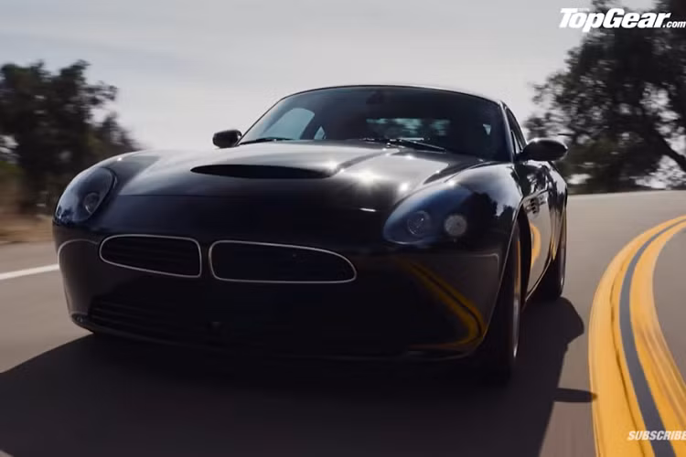 Smit Vehicle Engineering cho biết rằng chi phí độ Smith Oletha là khoảng 450.000 USD khoảng hơn 1 tỷ đồng). Đây là cái giá khá cao, đặc biệt là khi một chiếc BMW Z8 cổ điển chỉ có giá khoảng 250.000 USD ở điều kiện giữ gìn tốt.