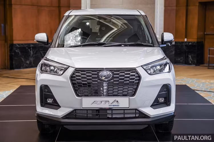 Ngoài ra, khách hàng thuê xe sẽ không được đi quá 100.000 km trong thời gian 5 năm. Số tiền thuê xe mà khách hàng Malaysia cần trả cho hãng trong 5 năm là 30.150 RM (155 triệu đồng). Hết thời hạn 5 năm, khách hàng phải trả xe cho hãng.