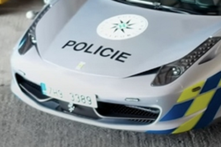 Trước đó, cảnh sát nước này đã có lần tịch thu gần 900 siêu xe, phần lớn trong số đó đã được bán thanh lý để bù đắp thiệt hại do các hành vi phạm tội gây ra.