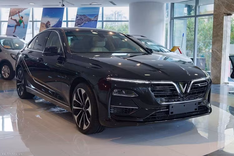 VinFast Lux A2.0 ban ra hon 1.000 xe, 