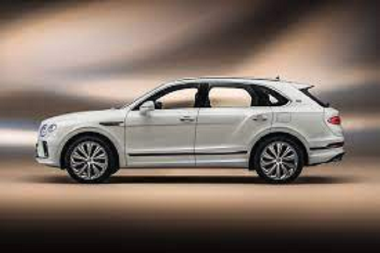 Công suất tổng 546 mã lực cho phép chiếc SUV hạng sang có thể tăng tốc từ 0-100 km/h trong 5,3 giây trước khi đạt tốc độ tối đa 254 km/h. Chỉ với động cơ điện, Bentayga Odyssean có thể di chuyển quãng đường khoảng 45 km.