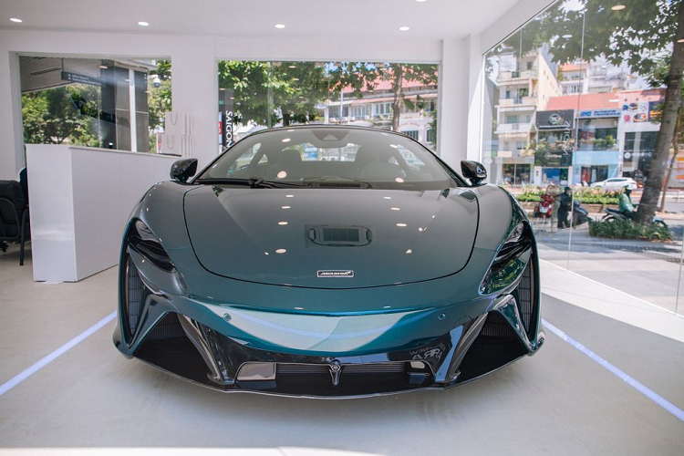 Được giới thiệu lần đầu tiên vào tháng 11/2020, siêu xe McLaren Artura là bước khởi đầu mạnh mẽ của thương hiệu đến từ Anh Quốc trước kỷ nguyên điện khí hóa toàn cầu.