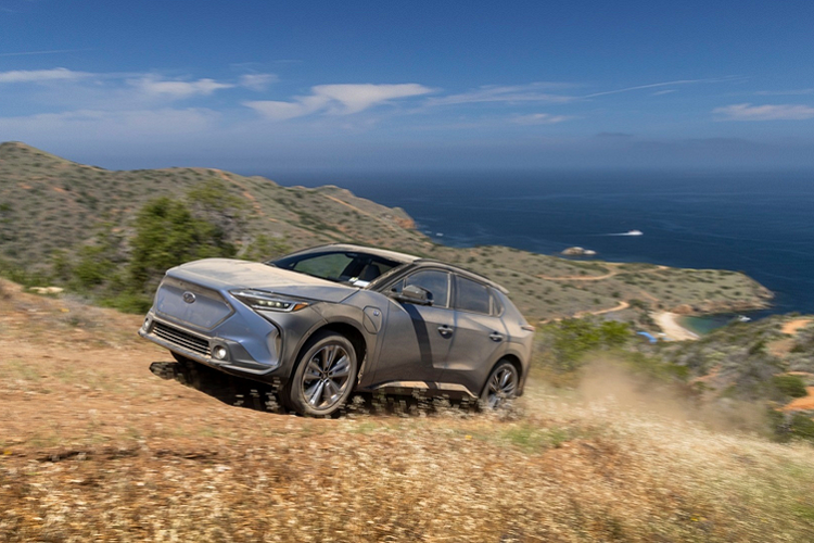 Về an toàn, Solterra được trang bị một loạt các hệ thống hỗ trợ người lái bao gồm Hỗ trợ lái khẩn cấp, Hỗ trợ tránh va chạm tại giao lộ, Hỗ trợ phanh trước va chạm, Hỗ trợ chệch làn đường, Kiểm soát hành trình bằng radar và Hỗ trợ theo dõi làn đường. Các tính năng này kết hợp với Màn hình điểm mù, Camera lùi, Cảnh báo người đi bộ, Hỗ trợ ra khỏi xe an toàn và Phanh hỗ trợ đỗ xe (có thể tự động phanh nếu sắp xảy ra va chạm khi lùi xe).