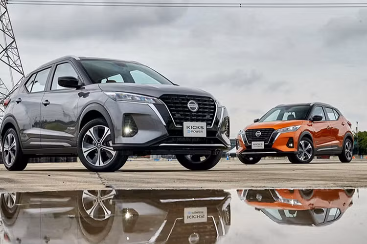 Hệ thống an toàn này gồm nhiều tính năng hấp dẫn như cảnh báo phương tiện cắt ngang khi lùi, camera 360 độ, phanh khẩn cấp tự động, kiểm soát lái thông minh, phát hiện vật thể di động, cảnh báo va chạm phía trước, cảnh báo mất tập trung cho người lái, camera lùi kỹ thuật số và cảnh báo điểm mù.