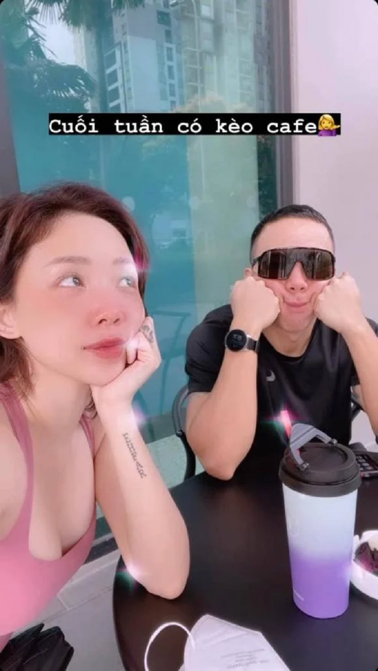 Tóc Tiên hiếm hoi khoe ảnh dạo phố cuối tuần cùng Hoàng Touliver Toc Tien hiem hoi khoe anh dao pho cuoi tuan cung Hoang Touliver