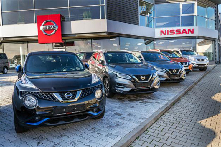 Nissan 