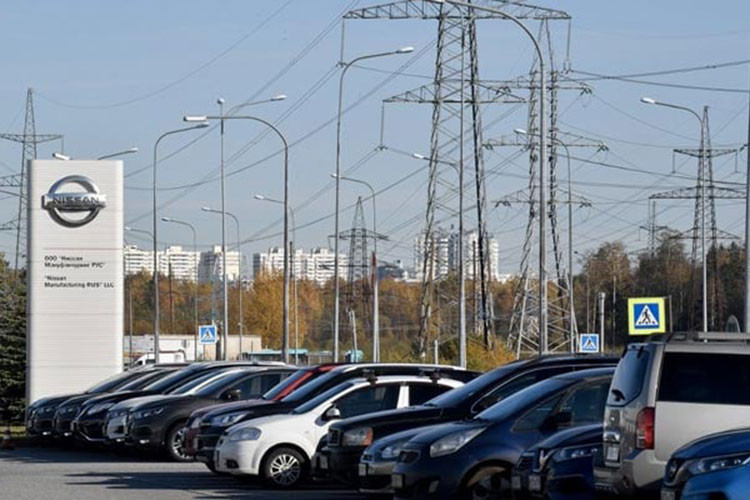 Nissan 