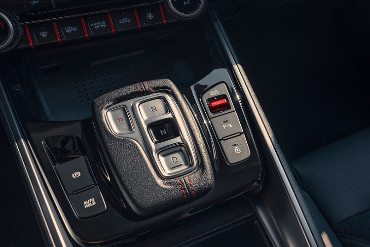 Ngoài những thay đổi trên, Hyundai Lafesta N Line 2023 không có gì thay đổi so với bản thường. Xe cũng sở hữu chiều dài 4.690 mm, chiều rộng 1.790 mm, chiều cao 1.425 mm và chiều dài cơ sở 2.700 mm.