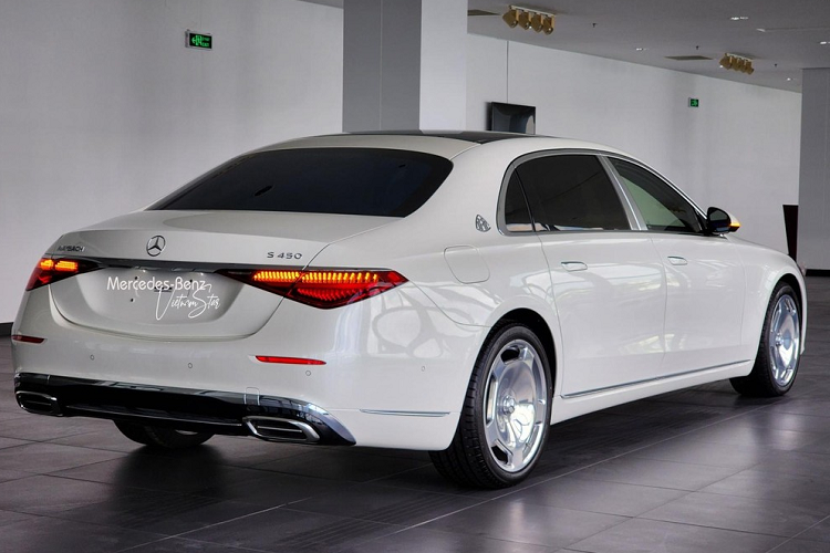 Về sức mạnh, Mercedes-Maybach S450 4Matic 2022 được trang bị động cơ tăng áp, dung tích 3.0L thế hệ mới với công nghệ EQ Boost tạo ra công suất tối đa 367 mã lực. Giá xe Mercedes-Maybach S450 4Matic 2022 thế hệ mới tại Việt Nam từ 8,2 tỷ đồng.