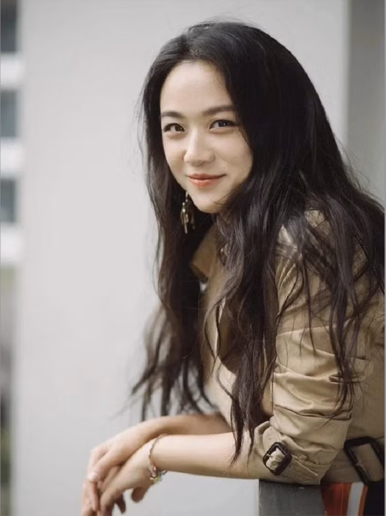 Thang Duy: Tu dien vien bi xua duoi vi canh “nong” toi Anh hau xu Han-Hinh-6