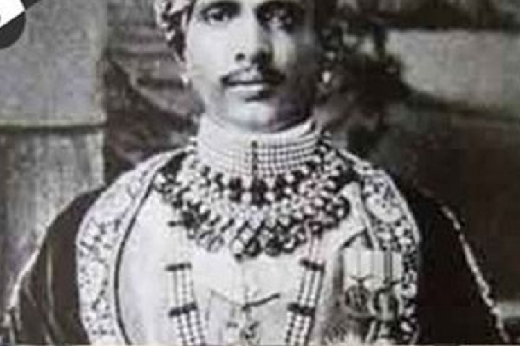 Ngay lập tức, tin tức đã lan truyền khắp thế giới và nhà sản xuất xe hơi số một Rolls Royce đã hoàn toàn bị sốc. Danh tiếng và doanh thu của hãng sụt giảm không phanh. Rolls Royce sau đó đã phải gửi một bức điện báo xin lỗi tới vua Jai Singh Prabhakar về cách cư xử của đội ngũ nhân viên tại Anh.