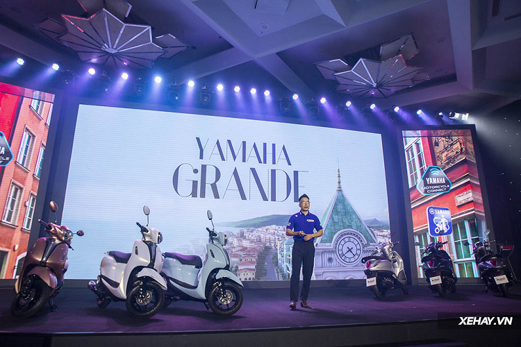 Như vậy, ứng dụng Y-Connect đã có mặt trên hầu hết các sản phẩm của Yamaha hiện nay, như: NMAX, NVX, XMAX, TMAX, NEO’S, R15, Grande. Ứng dụng cung cấp 7 tính năng hữu ích chính, bao gồm: Báo có cuộc gọi, e-mail và tin nhắn; Khuyến nghị bảo dưỡng, thay dầu;